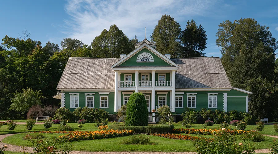 What does it Mean to Rent a Villa