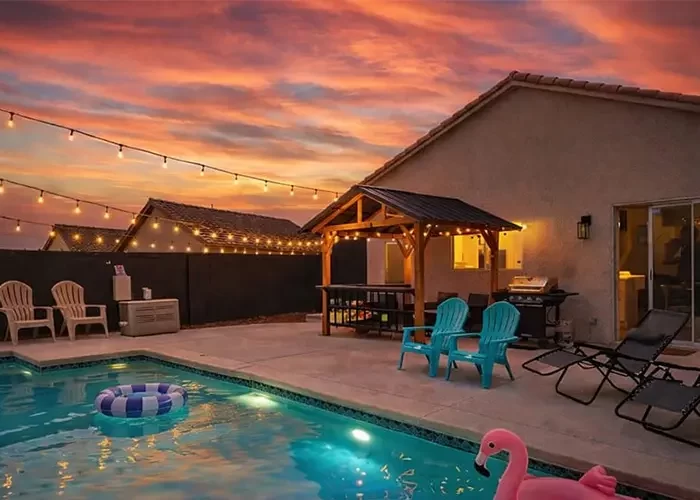 Tips for International Visitors Renting Amaze Manors Villa in Las Vegas